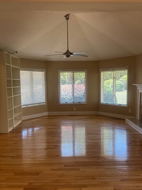 3 bed, 1760 sqft, $2,200 — Photo 4