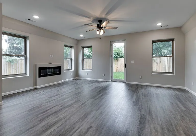 271 Garry Dr #A — Photo 14