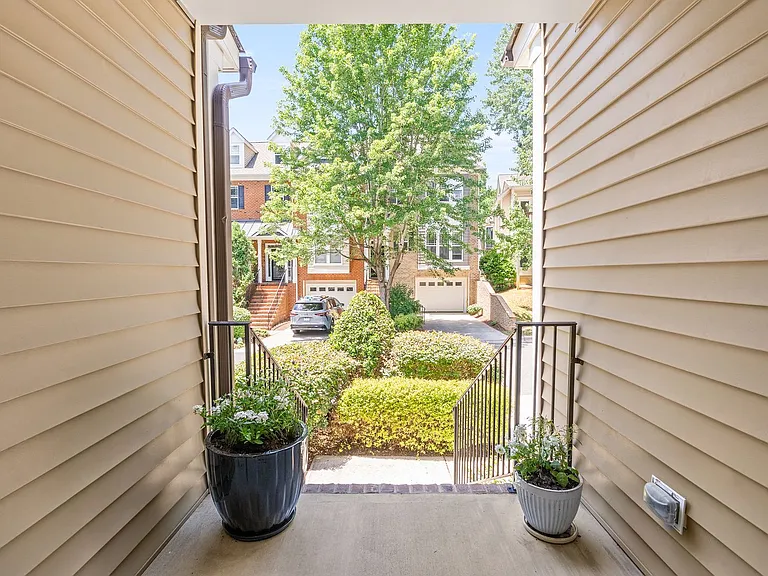 344 Rose Walk — Photo 14