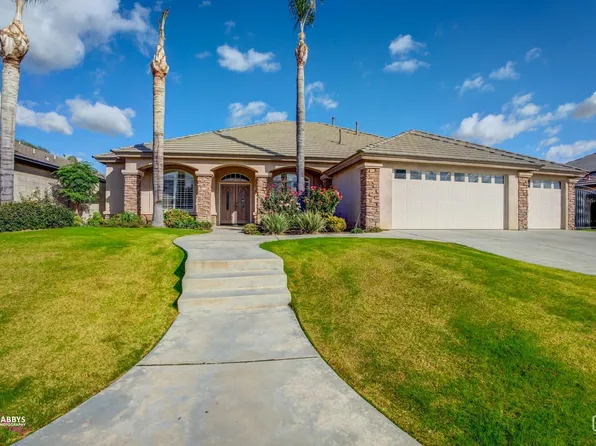 15418 Opus One Dr, Bakersfield, CA 93314