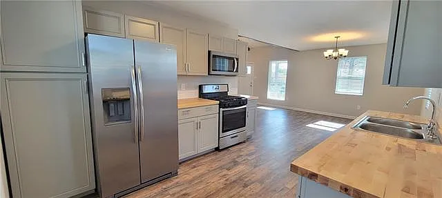 8009 Karen St — Photo 6