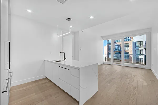 Sold by ANDOVER PROPERTY MANAGEMENT INC | media 12