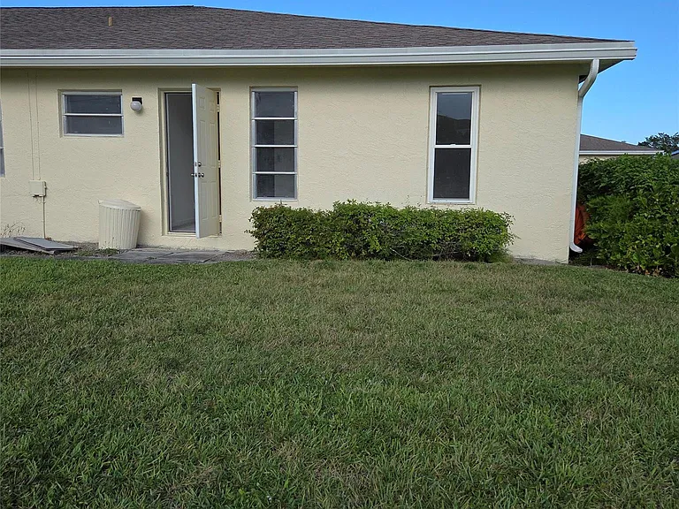 5385 Lakefront Blvd #A — Photo 23