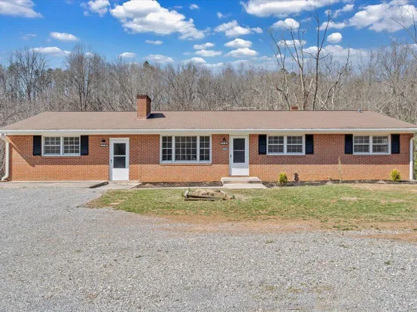 342 Lakeview Rd, Troutville, VA 24175