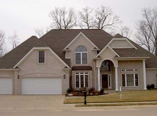 2339 Julianne Cir, Newburgh, IN 47630