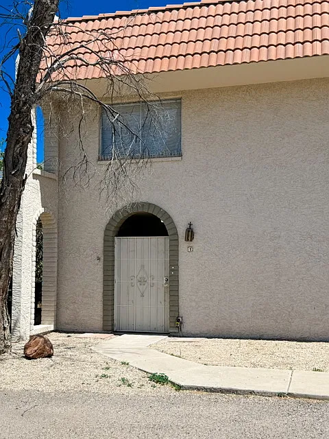 2 bed, 2.5 bath, 1245 sqft, $1,600 — Photo 1