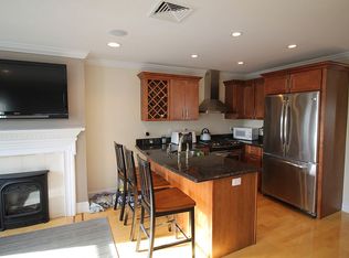 188 W 9th St APT 3, South Boston, MA 02127