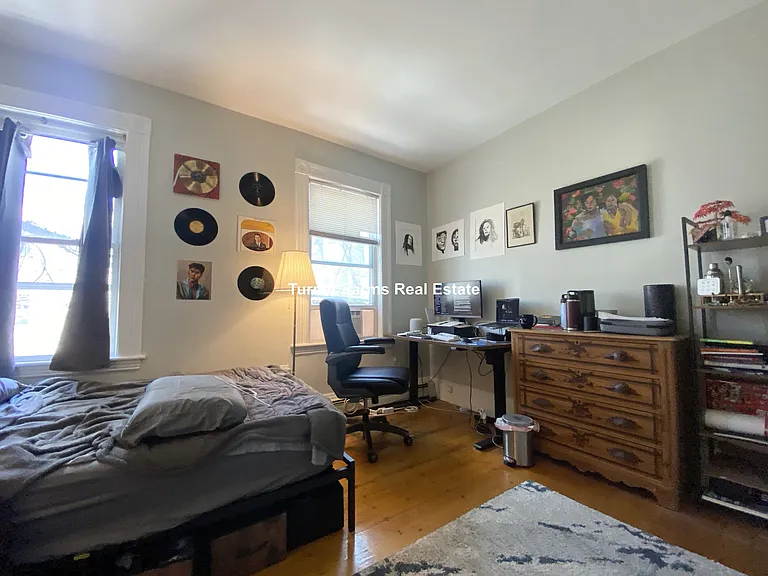 147 Columbia St #22L — Photo 6