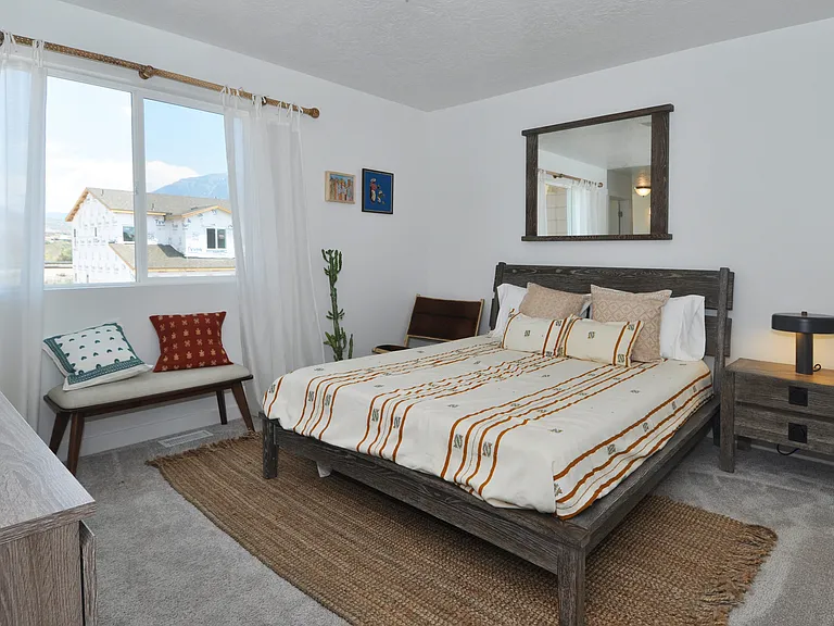 521 N 290 E — Photo 9