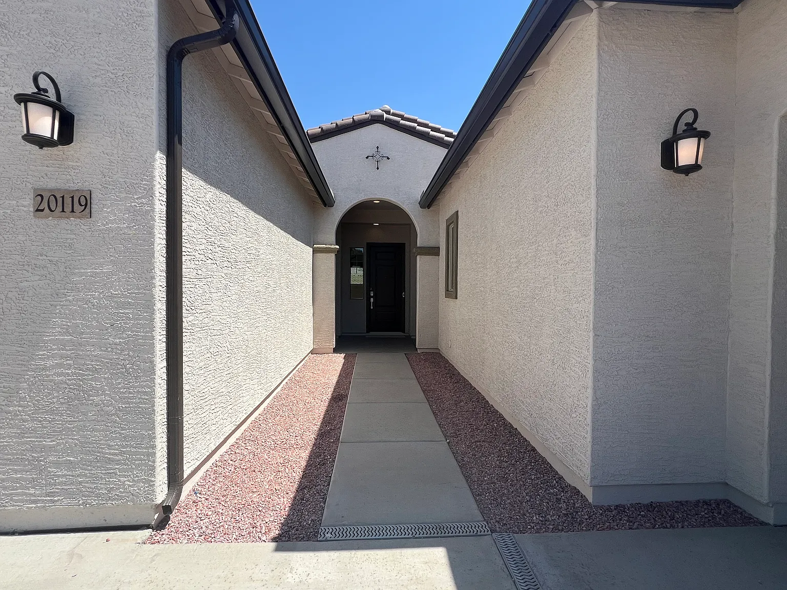 1 bed, 1000 sqft, $1,495 — Photo 3