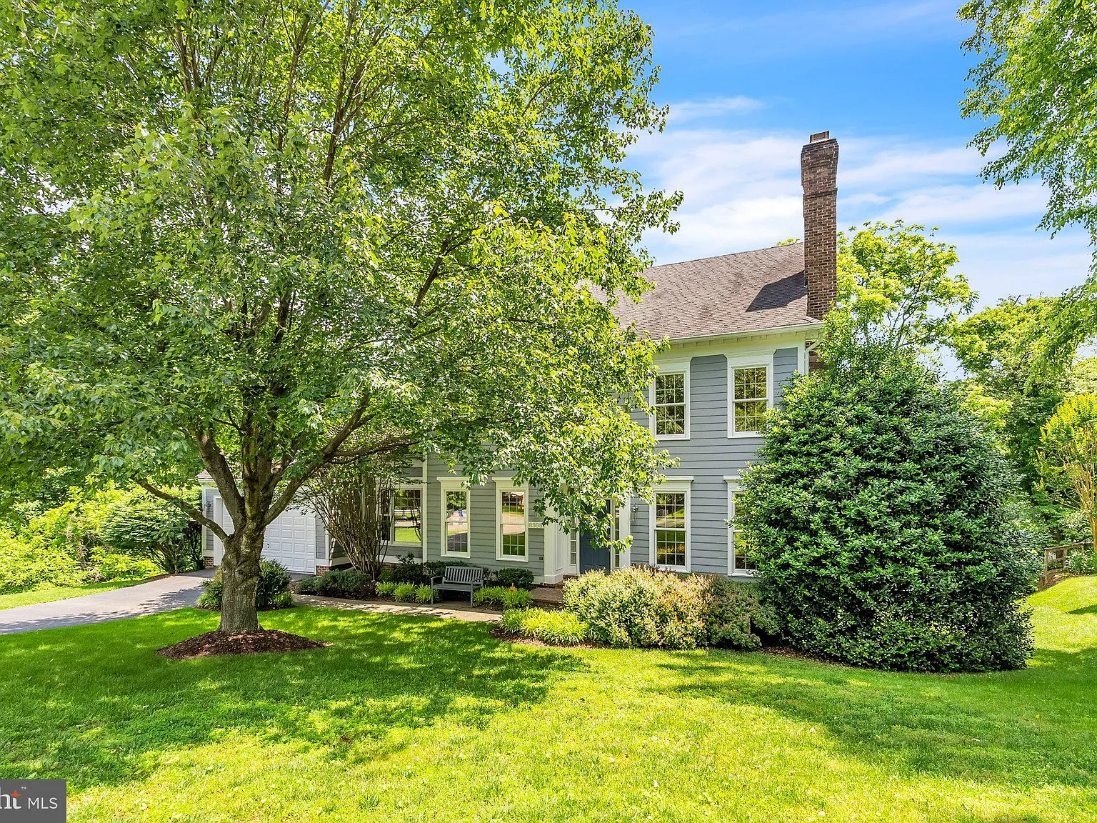 5 bed, 4.5 bath, 4067 sqft, $7,500 — Photo 1
