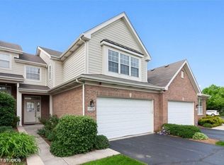 8418 Dawn Ln, Darien, IL 60561