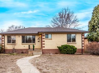 2391 Jamaica St, Aurora, CO 80010