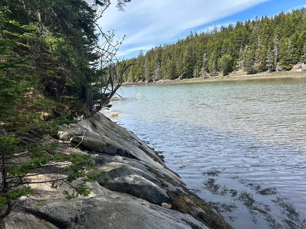 000 Stanley Point Road, Swans Island, ME 04685