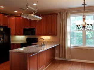 323 Long Pointe Ln APT 200, Columbia, SC 29229