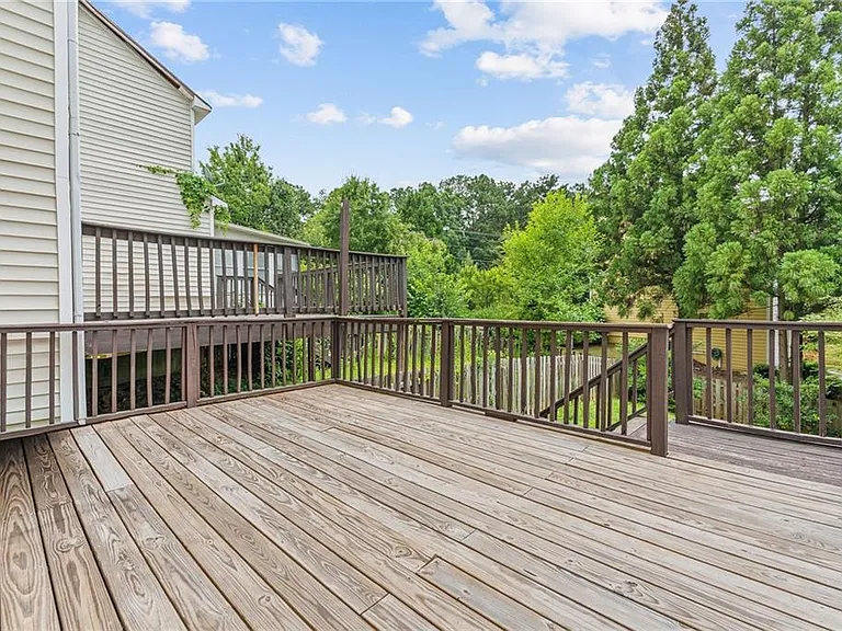 2266 Oak Glenn Cir — Photo 18