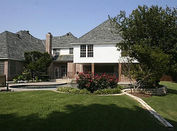 2nd image of 3609 Amberley Ct