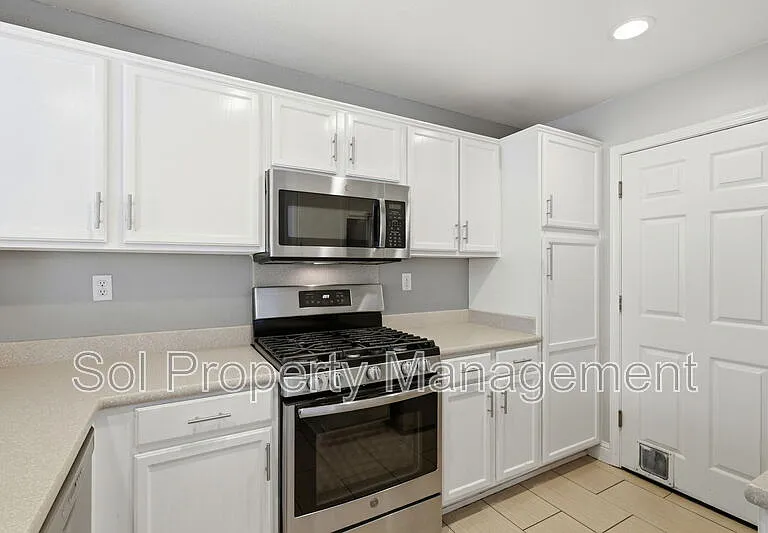 58 Del Rio Ct #1 — Photo 7