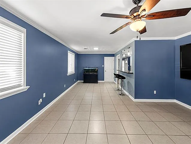 Building Photo - 5601 Chamberlain Dr