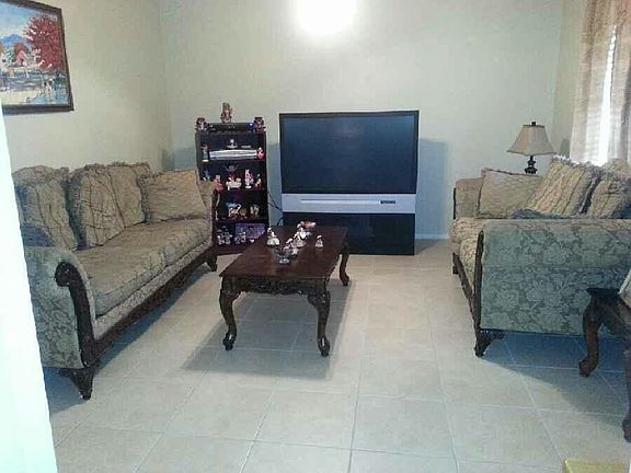 5th image of 218 Melissa Ct