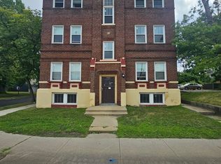 1933 Lee Rd, Cleveland, OH 44118