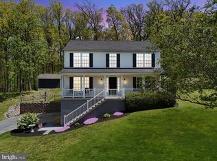 265 Lakeview Dr, Spring Grove, PA 17362