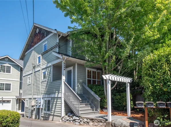 118 N 104th Street #A, Seattle, WA 98133
