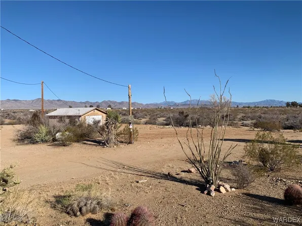 5118 N Cordes Road, Golden Valley, AZ 86413