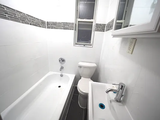 Rented by Compass | media 10