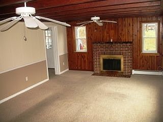 2nd image of 1033 S Dupont Blvd
