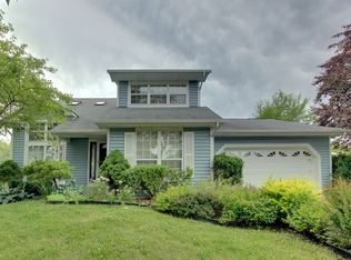 1817 Altoona Ct, Schaumburg, IL 60194