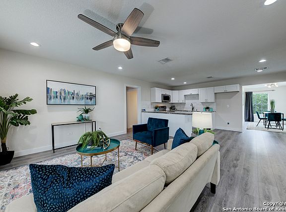 4th image of 411 Senova Dr