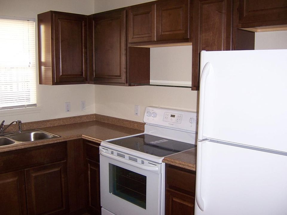 1st image of 317 E Harwood St APT 1
