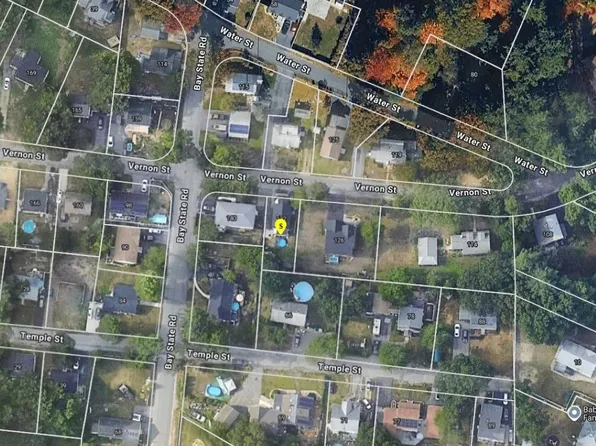 132 Vernon St, Tewksbury, MA 01876