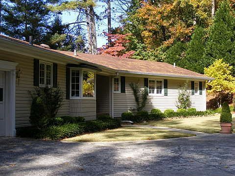Entrance side