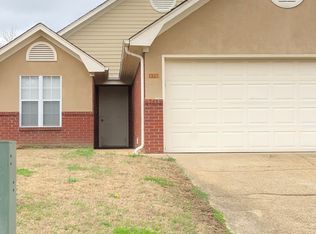 679 Albany St, Tupelo, MS 38801