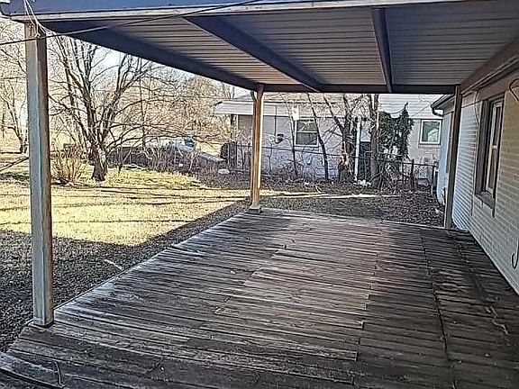 4th image of 1415 NW 23rd St
