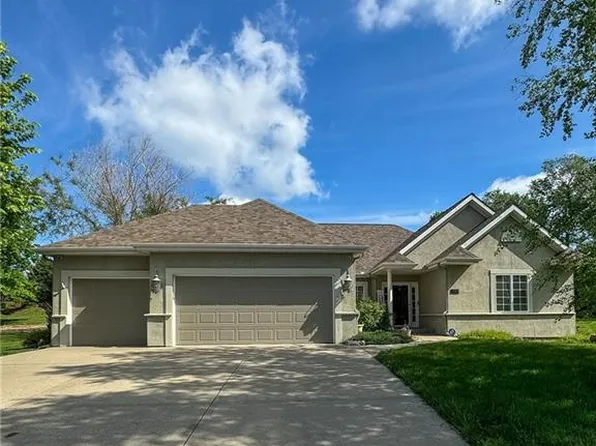 2004 NW 82nd Ct, Kansas City, MO 64151