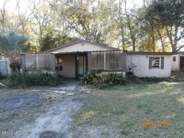 9938 Bobby Rd, Jacksonville, FL 32222