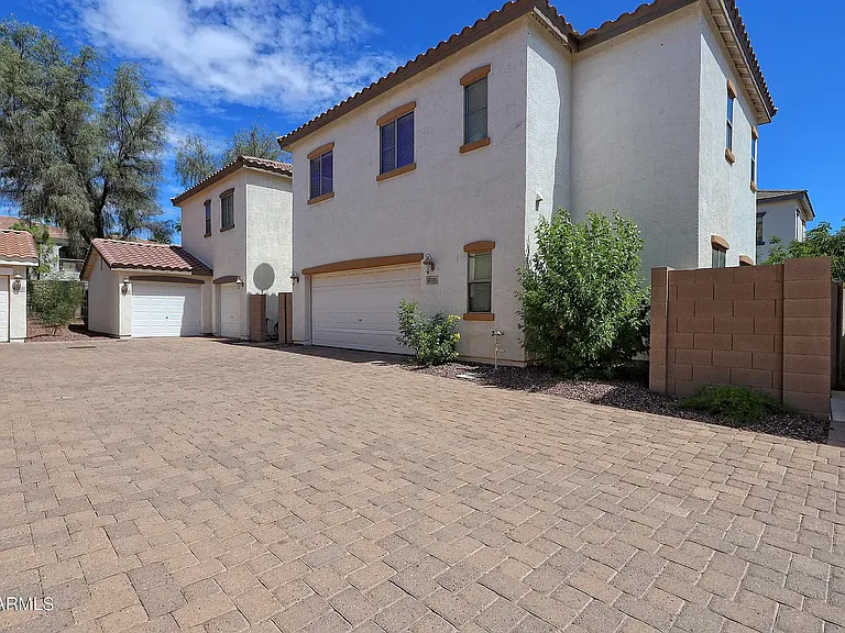 4728 E Laurel Ave — Photo 16