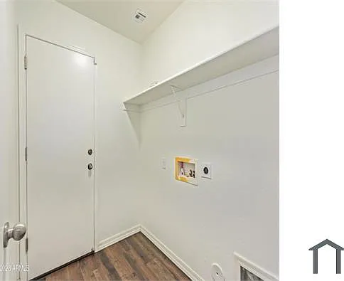 3 bed, 1301 sqft, $1,900 — Photo 4