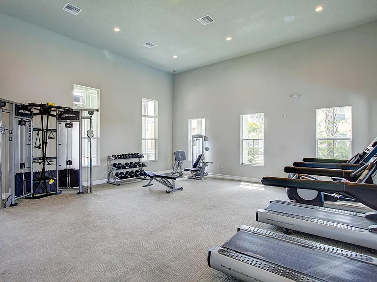 63 Dogwood Ct — Photo 32