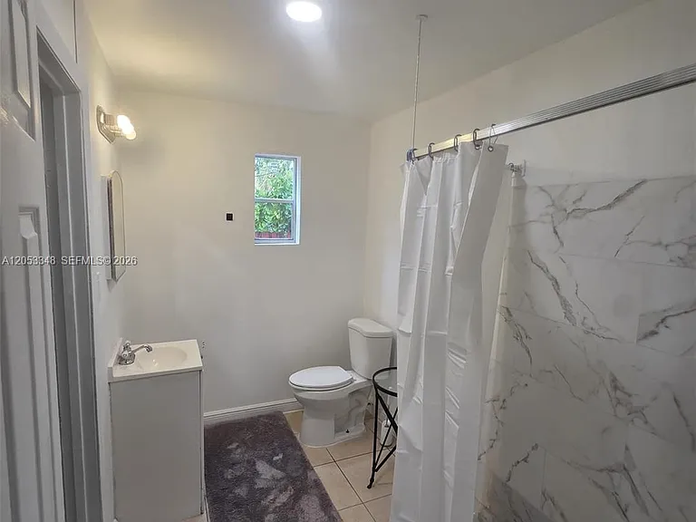 1008 N 18th Ct #101-B — Photo 15