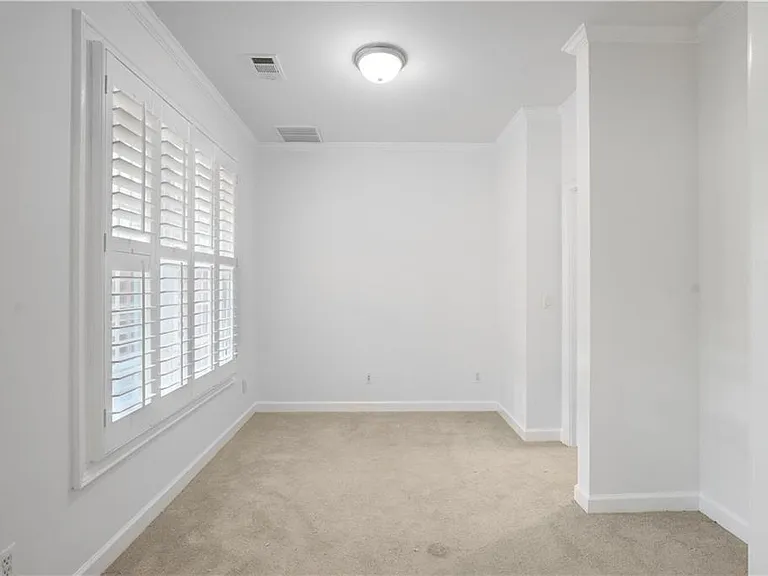 3405 Regent Pl SW — Photo 20