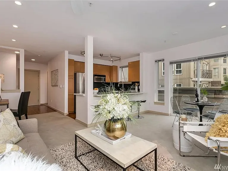 1410 E Pine St #W327 — Photo 1