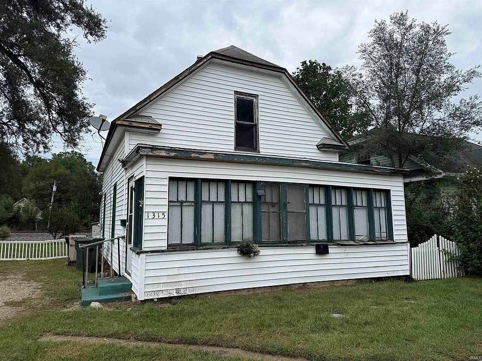 1st image of 1315 E Indiana Ave