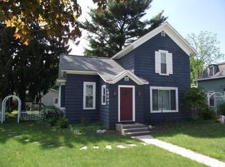 413 N Rath Ave, Ludington, MI 49431