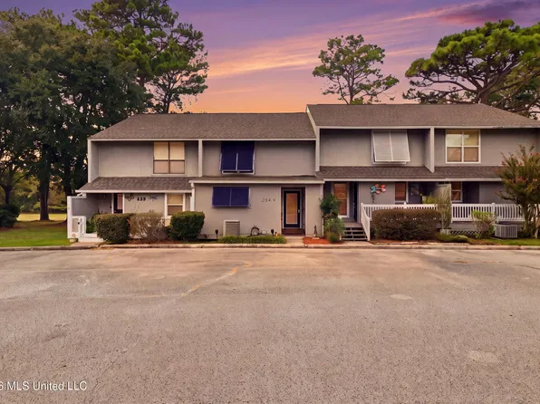 234 Highpoint Dr, Diamondhead, MS 39525