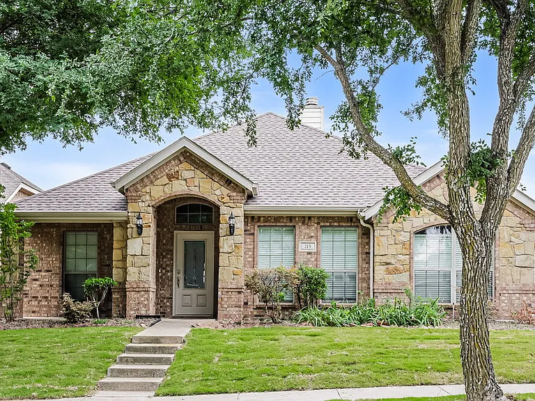 213 Dancing Light Ln — Photo 1