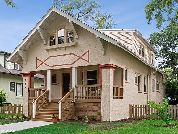 2nd image of 717 S Oak Park Ave #1